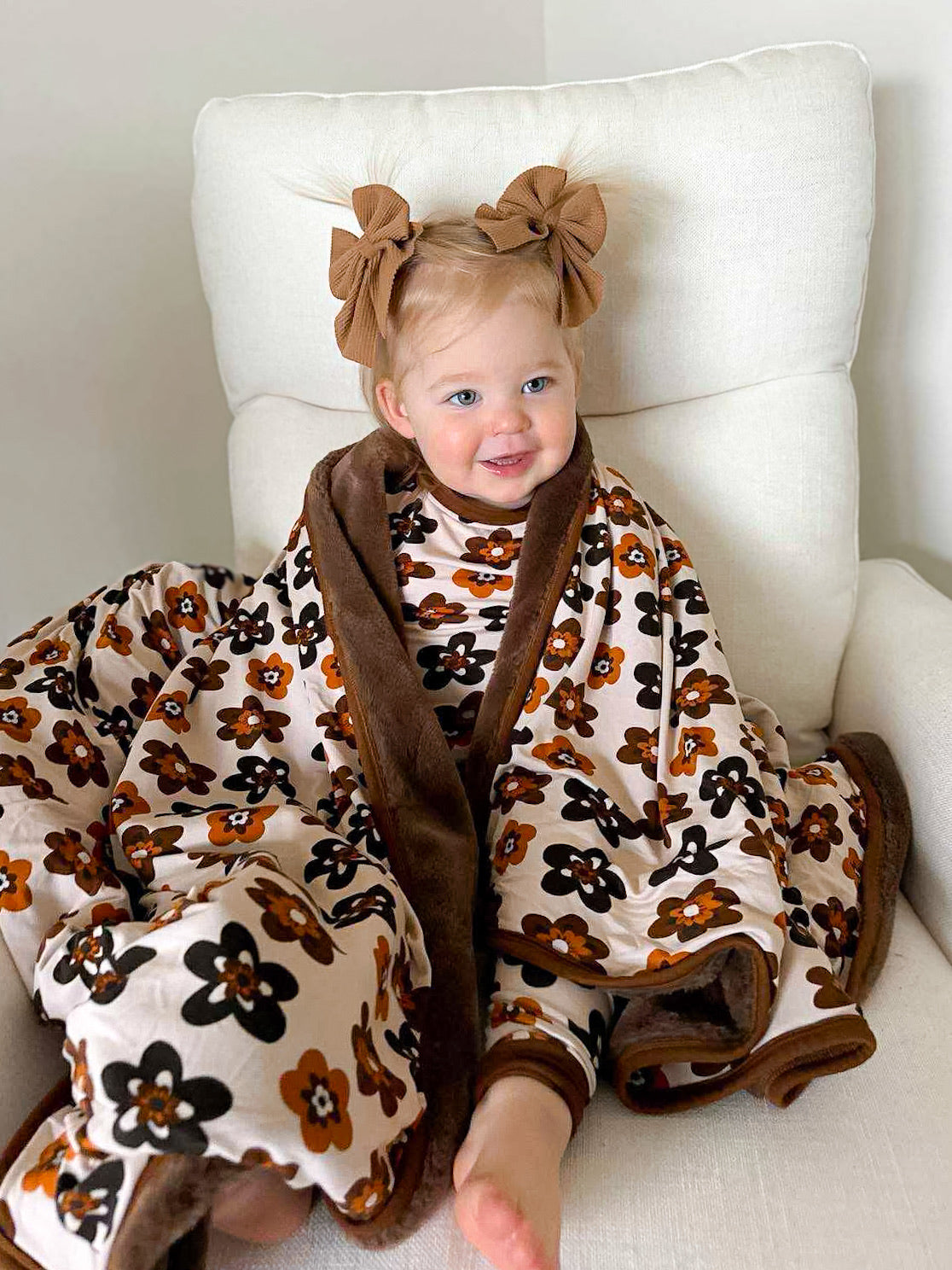 MOCHA BLOOMS TODDLER BLANKET (PLUSH BACK)