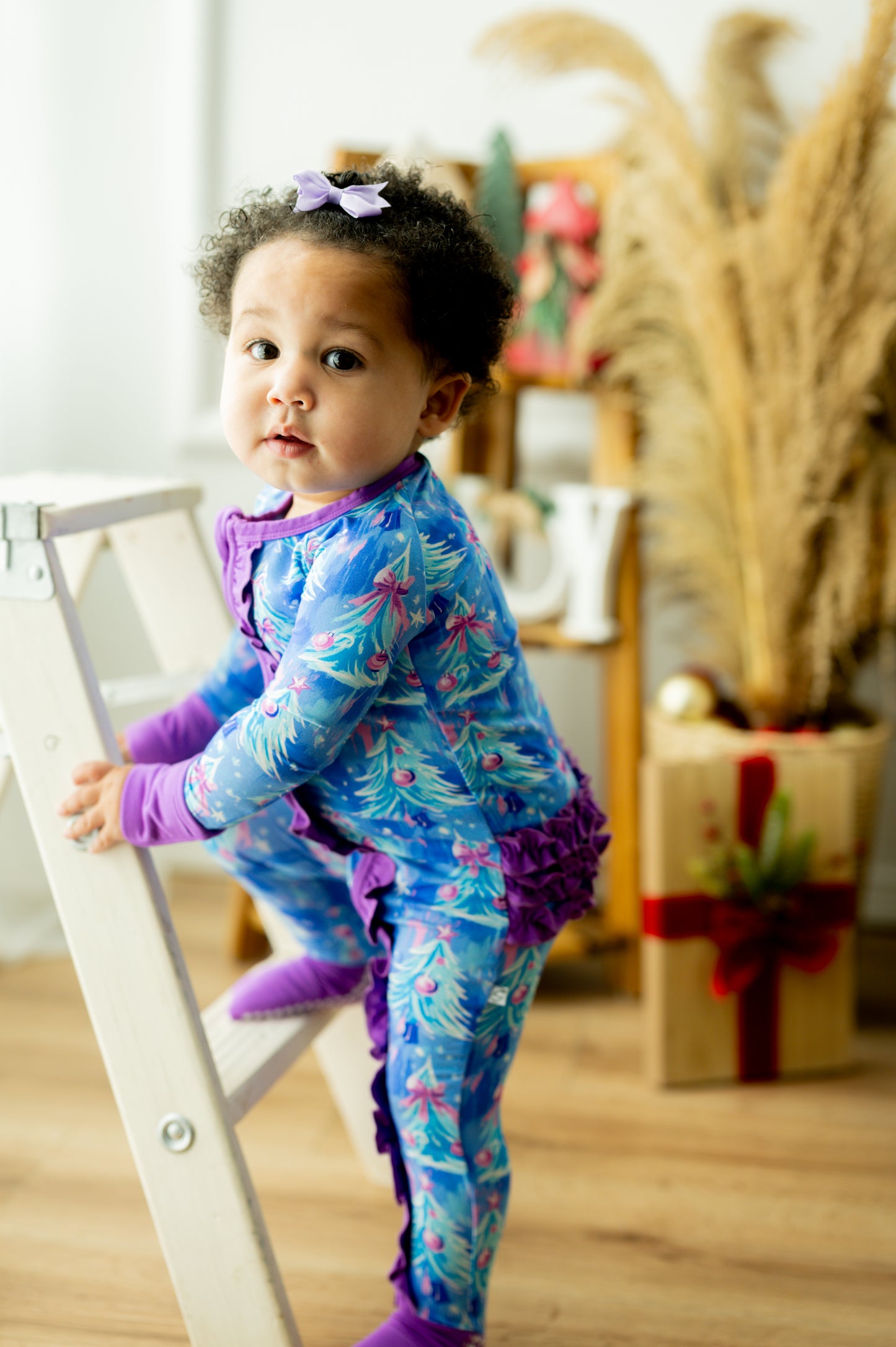 TINSEL + TWIRL RUFFLE FOOTIE