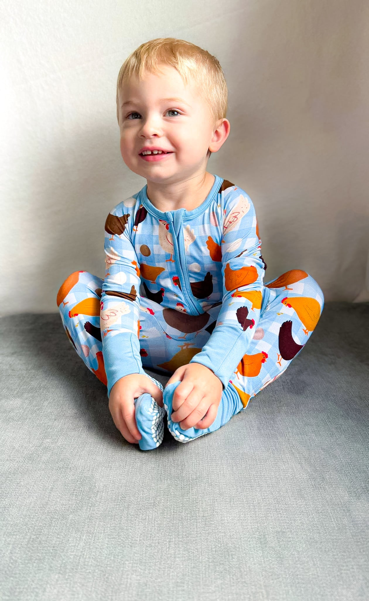 CLUCKIN’ CUTIES FOOTIE
