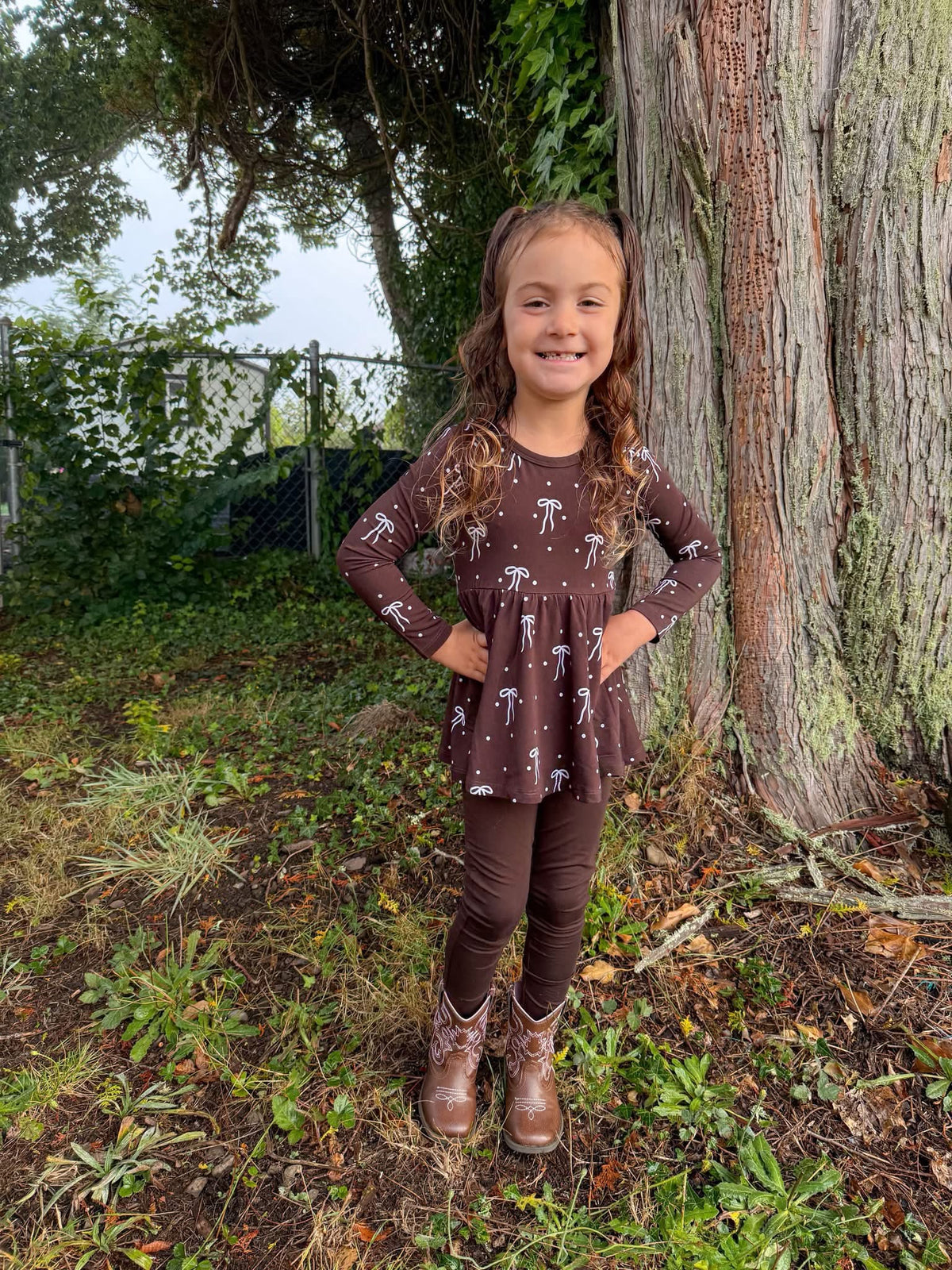 COCOA BOWS PEPLUM + LEGGINGS