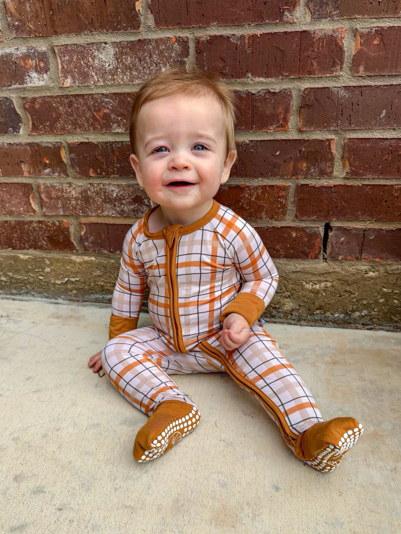 PLAID TO THE BONE FOOTIE