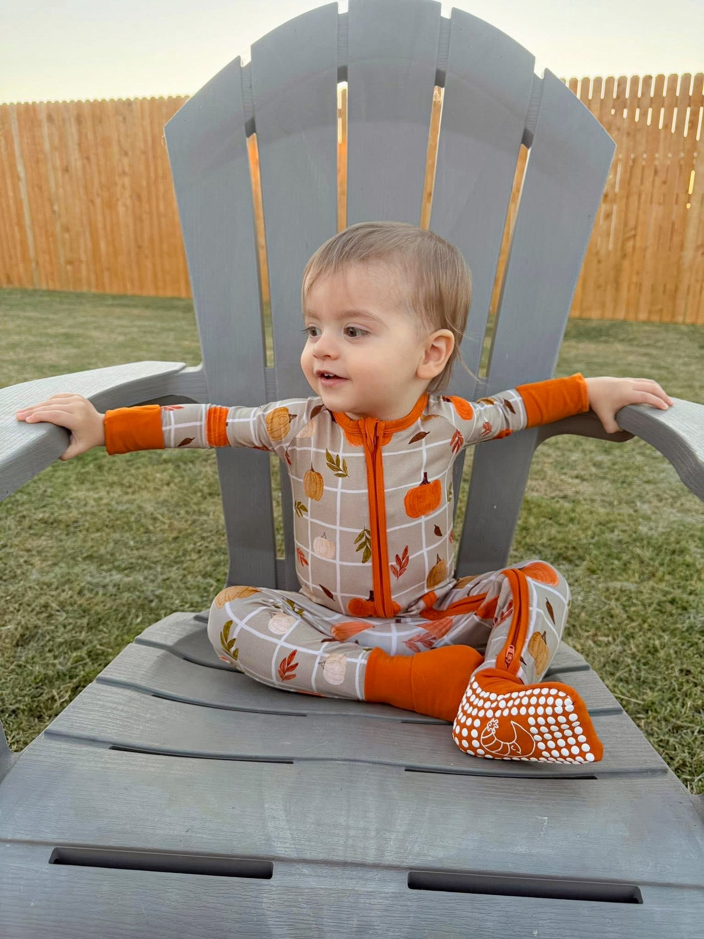 FALLING FOR WHIMSY FOOTIE