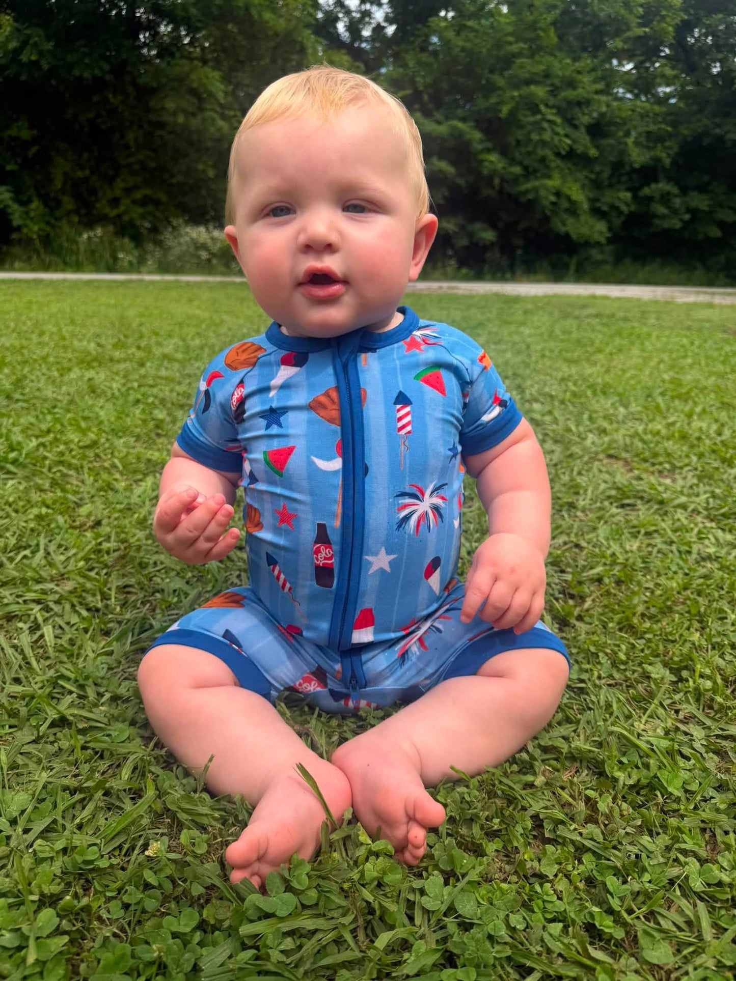 RED, WHITE & BBQ SHORTIE