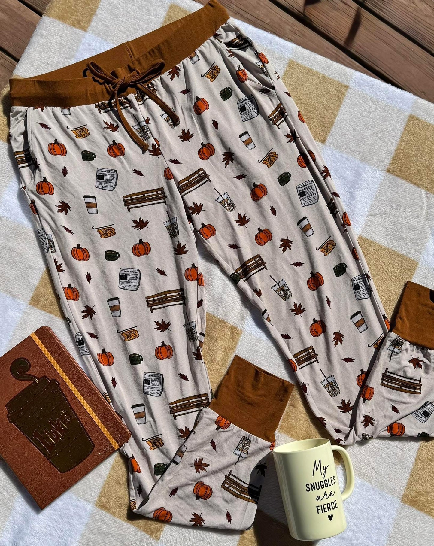 WHIMSY HOLLOW MAMA LOUNGE PANTS