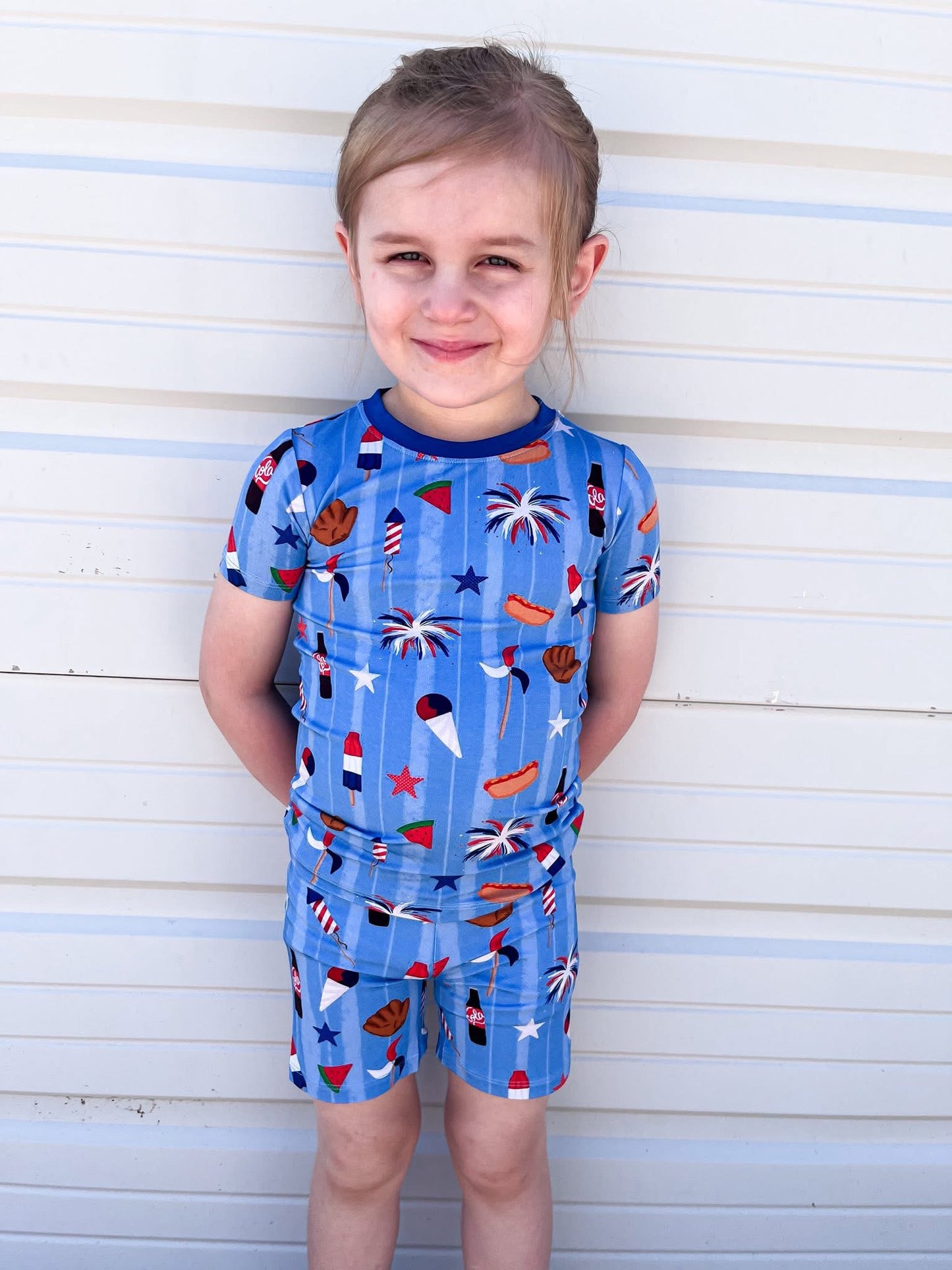 RED, WHITE & BBQ SHORTS SLEEPY SET