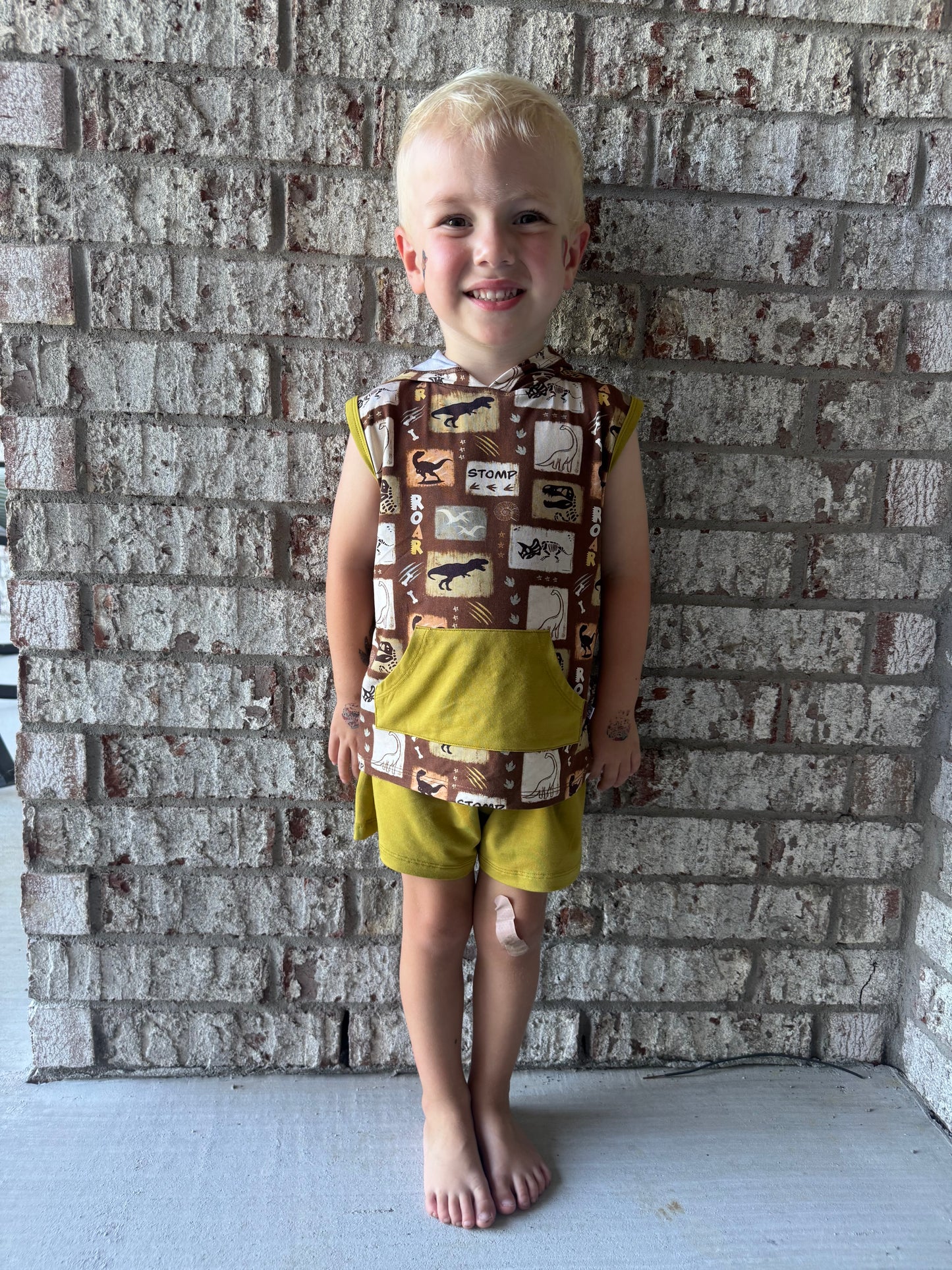 ROAR & EXPLORE TANK + SHORTS