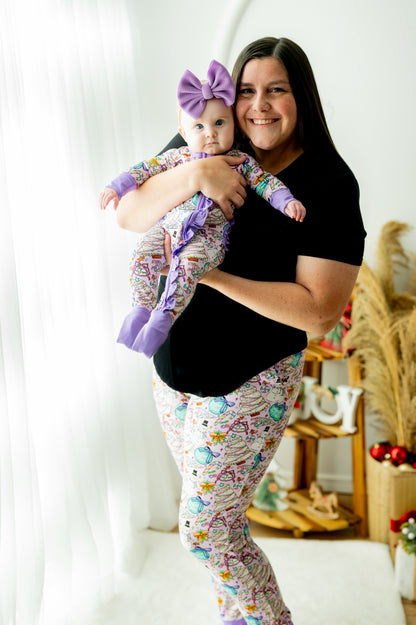 THE CHRISTMAS ERA MAMA LOUNGE PANTS