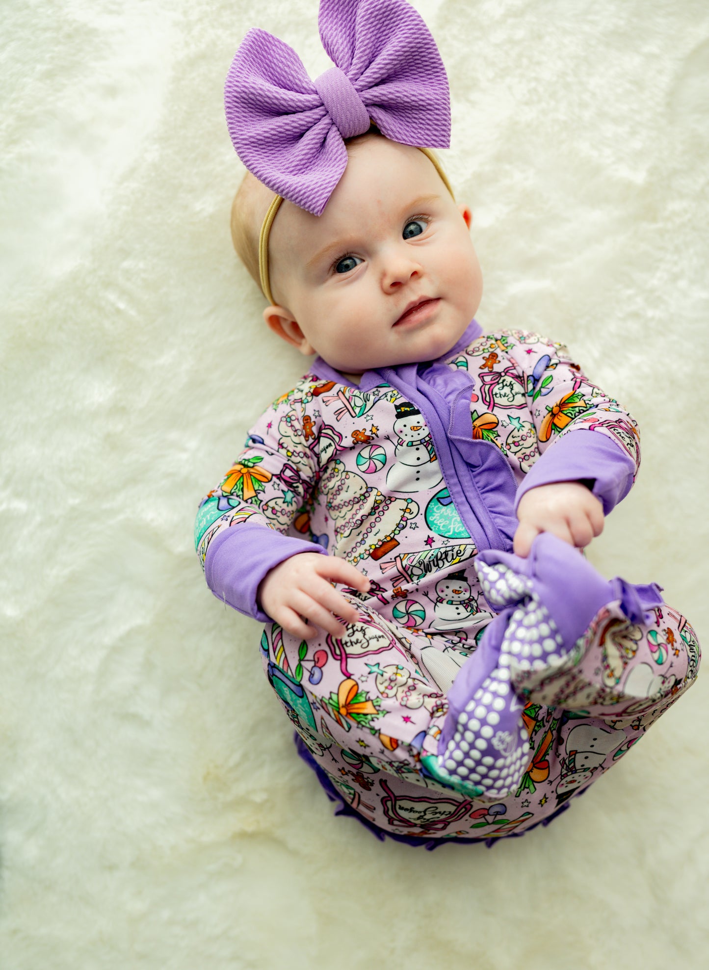 THE CHRISTMAS ERA RUFFLE FOOTIE