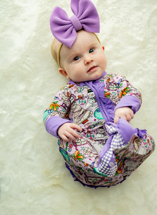 THE CHRISTMAS ERA RUFFLE FOOTIE