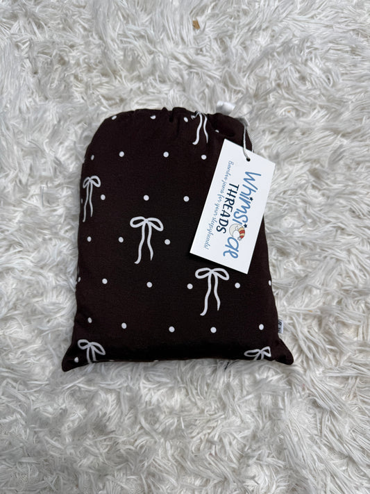 COCOA BOWS CRIB SHEET